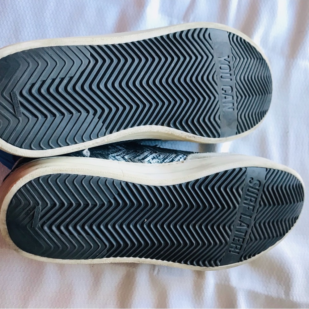 P448 Black, White & Gray Low-Top Sneakers - Picture 9 of 13